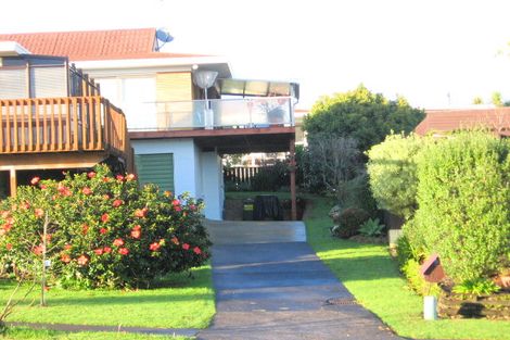 Photo of property in 1/170 Fisher Parade, Farm Cove, Auckland, 2012