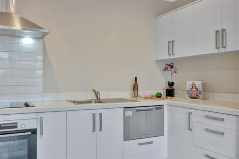 Photo of property in 10u2 Charlemont Street, Whitiora, Hamilton, 3200