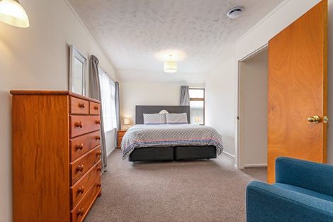 Photo of property in 1a Surrey Crescent, Hokowhitu, Palmerston North, 4410