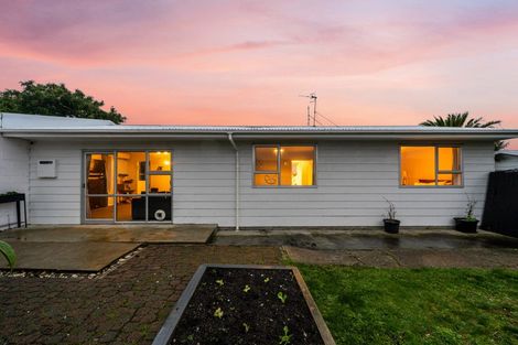 Photo of property in 86 Dunbeath Crescent, Kew, Invercargill, 9812