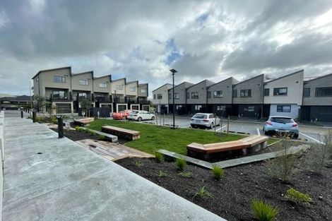 Photo of property in 27/28 Westgate Drive, Westgate, Auckland, 0614