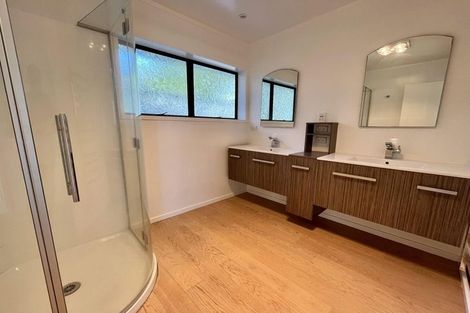 Photo of property in 34 Telstar Place, Beach Haven, Auckland, 0626