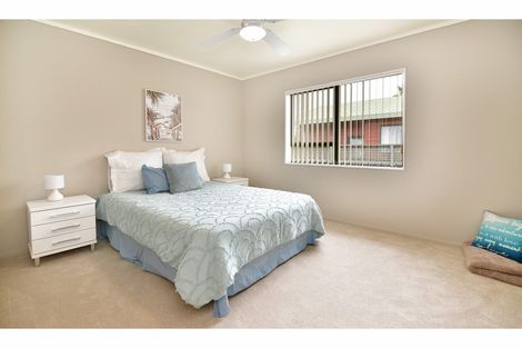 Photo of property in 2/28 Lakeside Drive, Orewa, 0931