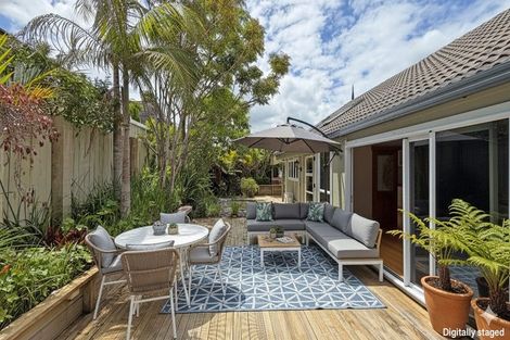 Photo of property in 50 Balmain Road, Chatswood, Auckland, 0626