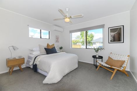 Photo of property in 2/18 Gloria Avenue, Te Atatu Peninsula, Auckland, 0610