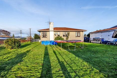 Photo of property in 18 Puriri Street, Hawera, 4610