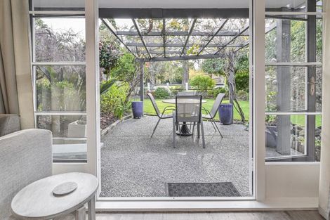 Photo of property in 609 Roberts Street, Hastings, 4122