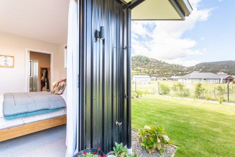 Photo of property in 2 Glen Dene Crescent, Wanaka, 9305