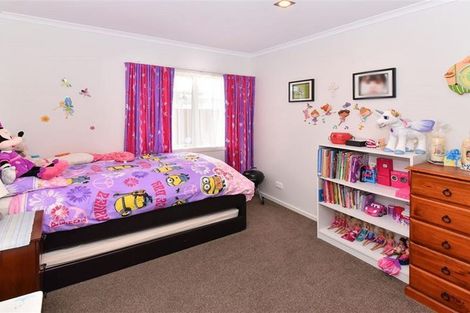 Photo of property in 88 Popokatea Drive, Takanini, 2112