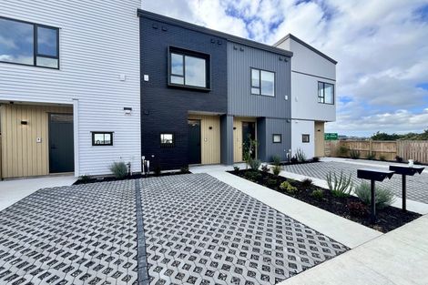 Photo of property in 20 Puihi Crescent, Massey, Auckland, 0614