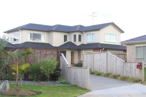 Photo of property in 14 Kalmore Place, Flat Bush, Auckland, 2016