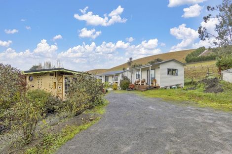 Photo of property in 69 Princes Street, Waikari, 7420