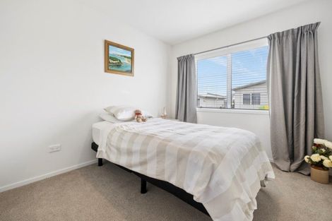 Photo of property in 215/11 Kamahi Crescent, Papamoa Beach, Papamoa, 3118