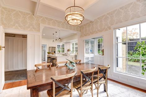 Photo of property in 3 Brassey Road, Saint Johns Hill, Whanganui, 4500