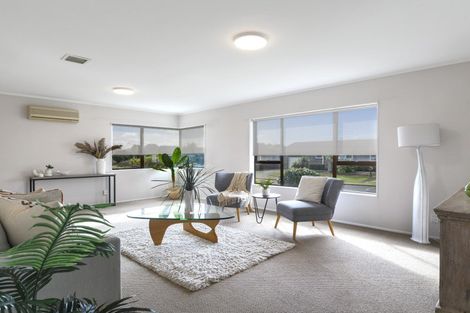 Photo of property in 1 The Green, Mount Maunganui, 3116