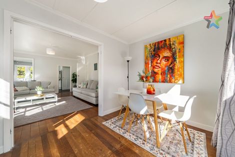 Photo of property in 10 Golf Road, Manor Park, Lower Hutt, 5019