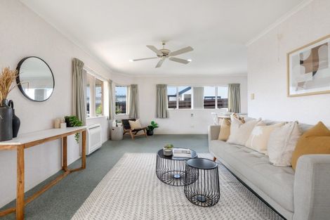 Photo of property in 482b Devonport Road, Tauranga South, Tauranga, 3112