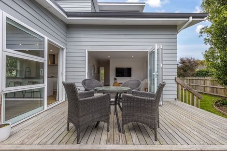 Photo of property in 46 Nimmo Avenue West, Waikanae, 5036