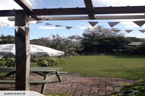 Photo of property in 58 Jellicoe Street, Martinborough, 5711