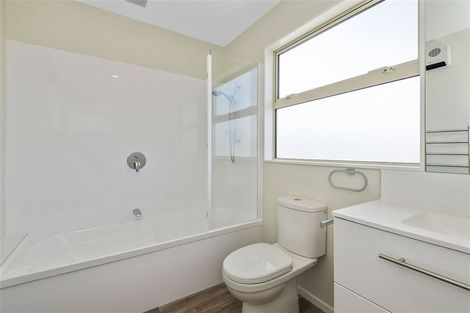 Photo of property in 2/469 Worcester Street, Linwood, Christchurch, 8011