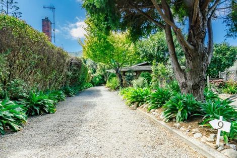 Photo of property in 9 Iti Grove, Waikanae, 5036