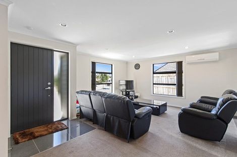Photo of property in 32 Tupelo Street, Pukete, Hamilton, 3200