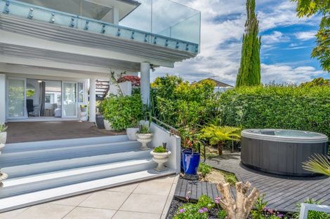 Photo of property in 1/121 Pah Road, Cockle Bay, Auckland, 2014