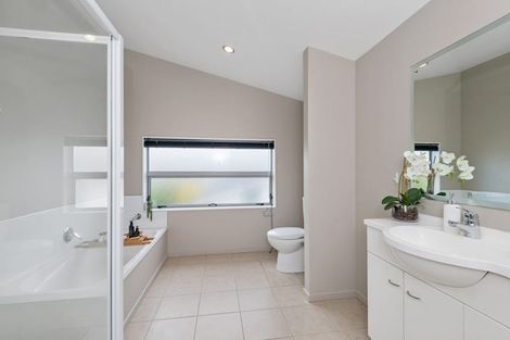 Photo of property in 30b Lyndon Street, Riccarton, Christchurch, 8041