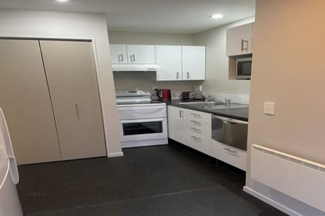 Photo of property in 15 Pinelands Avenue, Seatoun, Wellington, 6022