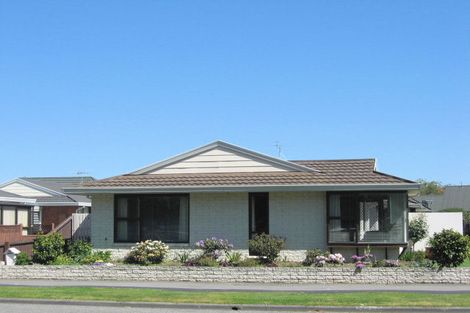 Photo of property in 62 Leacroft Street, Bishopdale, Christchurch, 8053