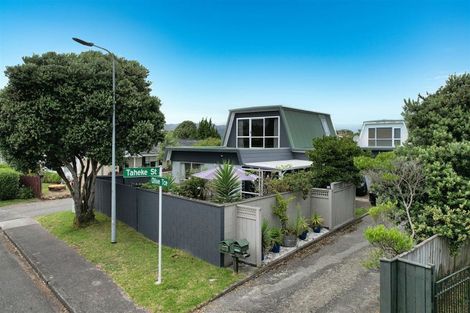 Photo of property in 9a Olive Terrace, Paraparaumu Beach, Paraparaumu, 5032