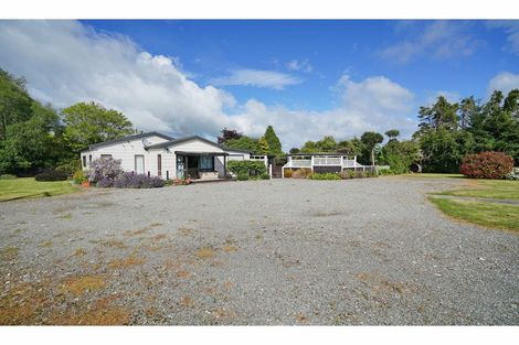Photo of property in 33 Clifden Highway, Tuatapere, 9620