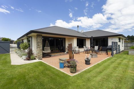 Photo of property in 18 Blue Stone Drive, Waiareka Junction, Oamaru, 9401