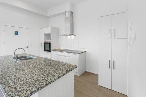 Photo of property in 24/11 Carlos Drive, Flat Bush, Auckland, 2016