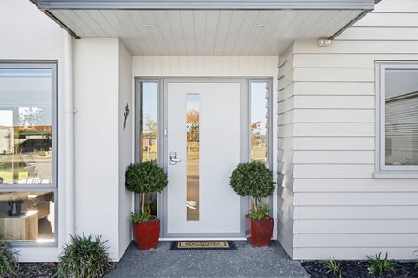 Photo of property in 27 Sovereign Boulevard, Kaiapoi, 7630