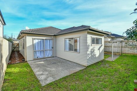 Photo of property in 3/9 Oxford Road, Manurewa, Auckland, 2102