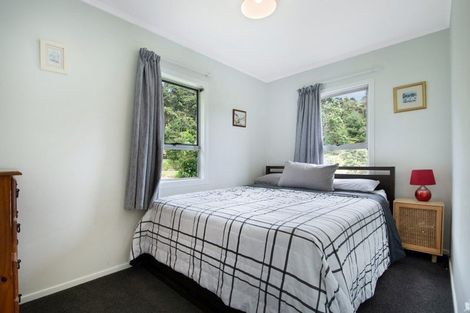 Photo of property in 12 Mildon Road, Waitakere, Auckland, 0782