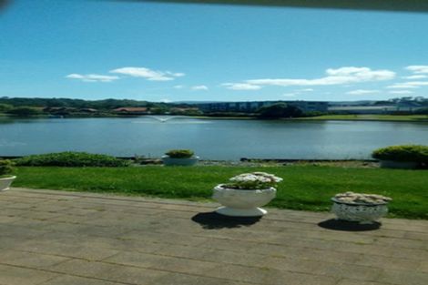 Photo of property in 6 Lakeside Villas, Whitby, Porirua, 5024