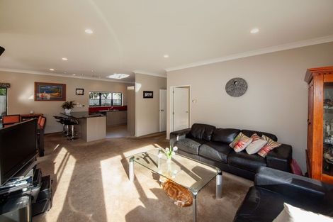 Photo of property in 8 Cheetwood Street, Churton Park, Wellington, 6037