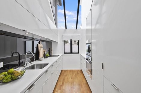 Photo of property in 8/140 Office Road, Merivale, Christchurch, 8014