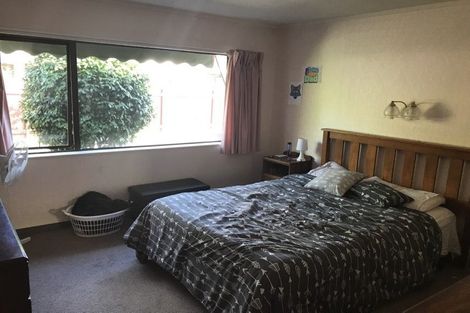 Photo of property in 4 Kotuku Place, Taradale, Napier, 4112