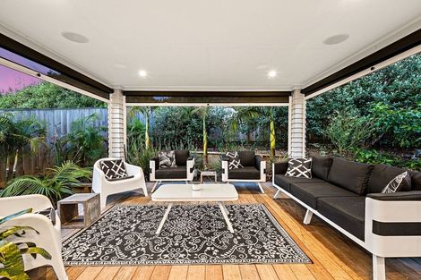 Photo of property in 23 Helleur Road, Massey, Auckland, 0614