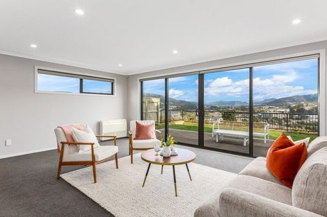 Photo of property in 18a Omaka Place, Aotea, Porirua, 5024