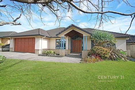 Photo of property in 21 Macnean Drive, East Tamaki Heights, Auckland, 2016