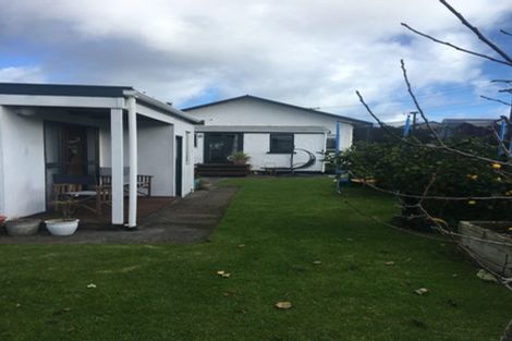 Photo of property in 3 French Street, Moturoa, New Plymouth, 4310