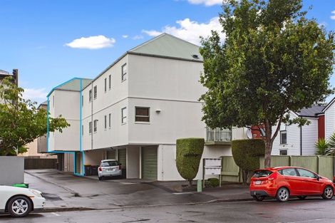 Photo of property in 4/252 Worcester Street, Christchurch Central, Christchurch, 8011
