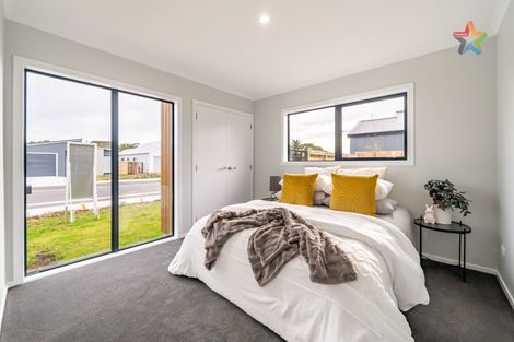 Photo of property in 8 Rotoiti Place, Paraparaumu, 5032