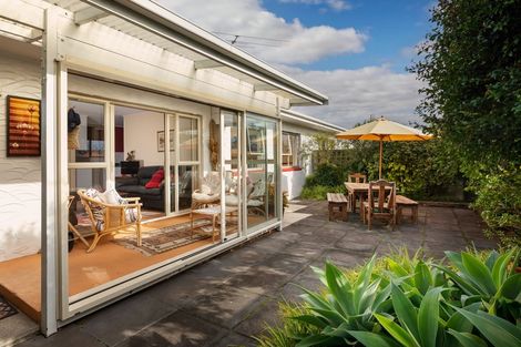 Photo of property in 4/138 Hutchinson Avenue, New Lynn, Auckland, 0600