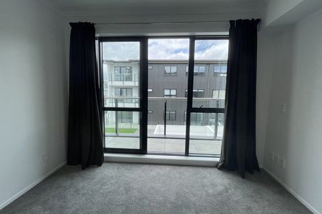 Photo of property in 4/11 Carlos Drive, Flat Bush, Auckland, 2016