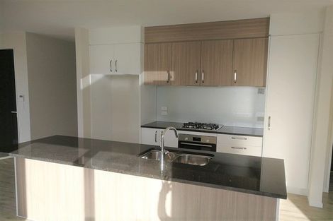 Photo of property in 5 Fowler Street, Northcote, Auckland, 0627